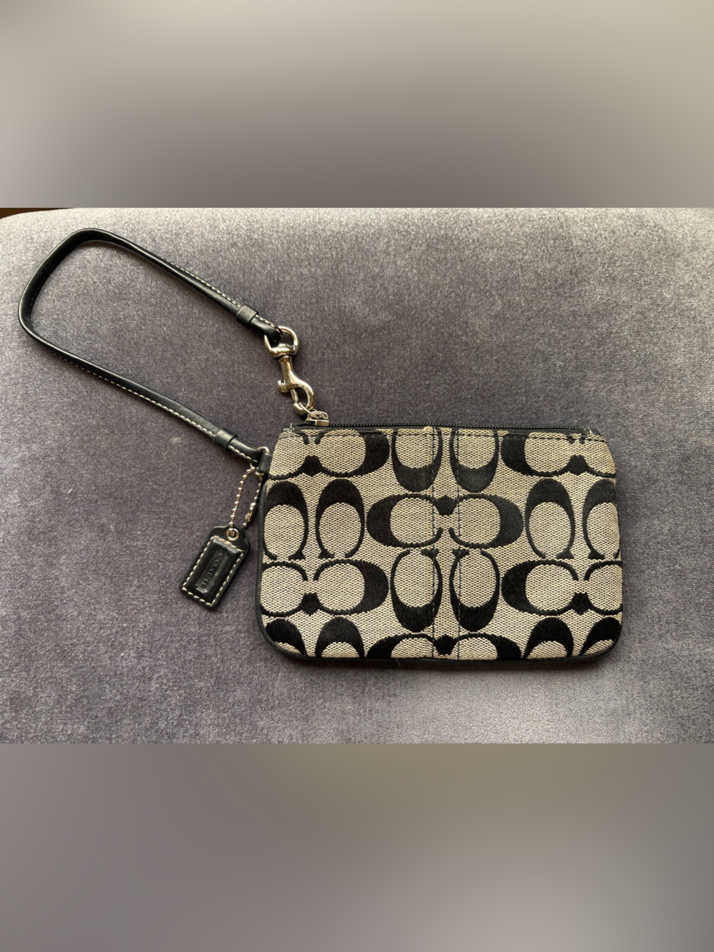 Vintage Y2K Coach Black & White Signature C Jacquard Canvas Leather Wristlet